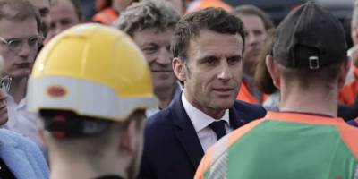 Présidentielle : Emmanuel Macron ouvre la porte à la retraite à 64 ans